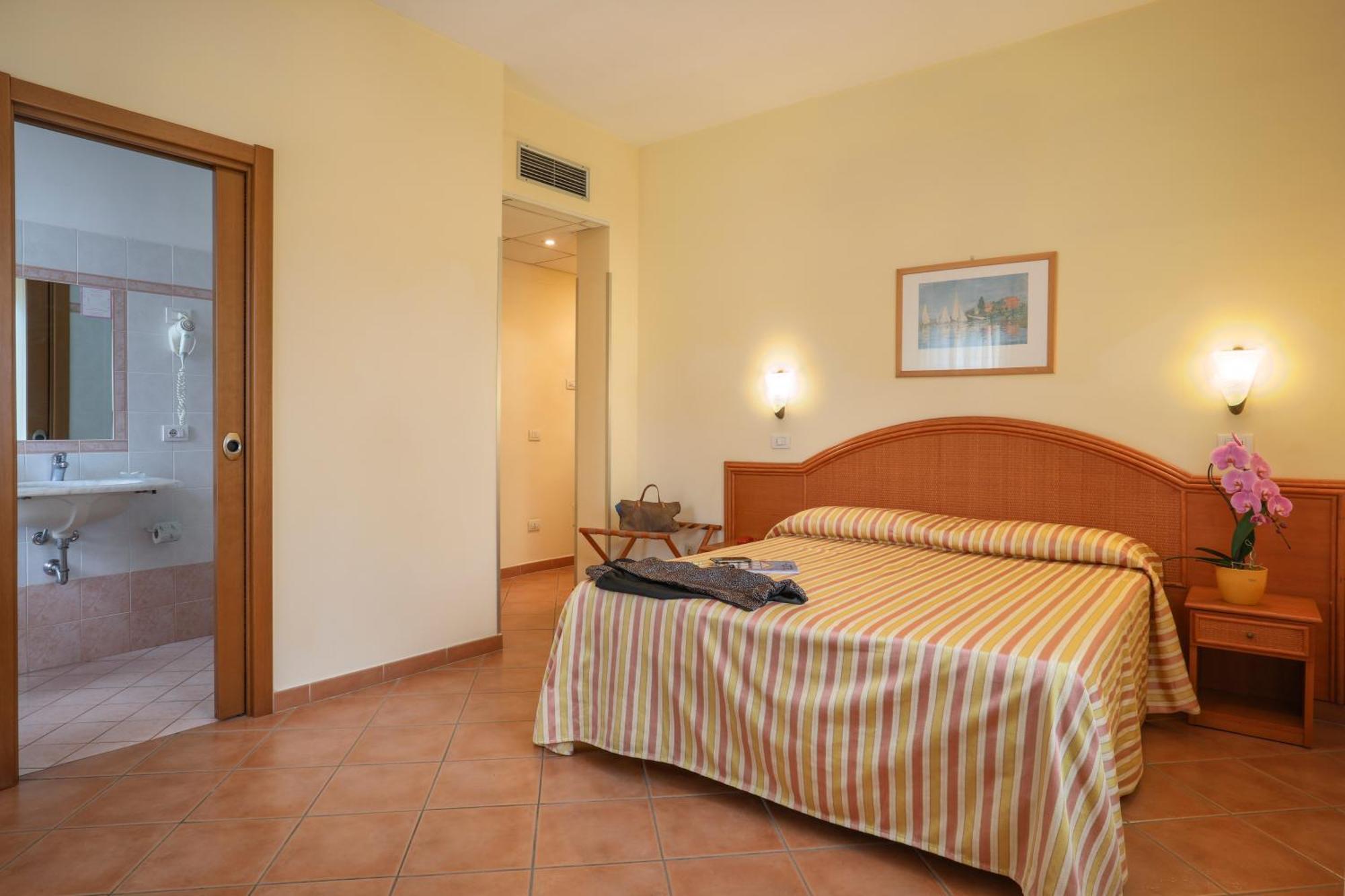Hotel Katy Viareggio Exterior photo